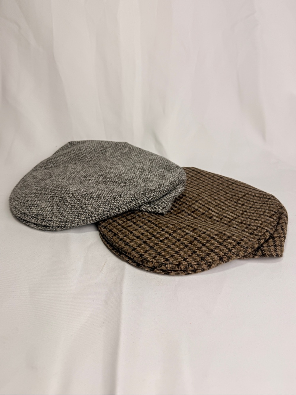 Set Of 2 Vintage Country Trader 100% Wool Tweed Flat Cap Grey Brown Small
